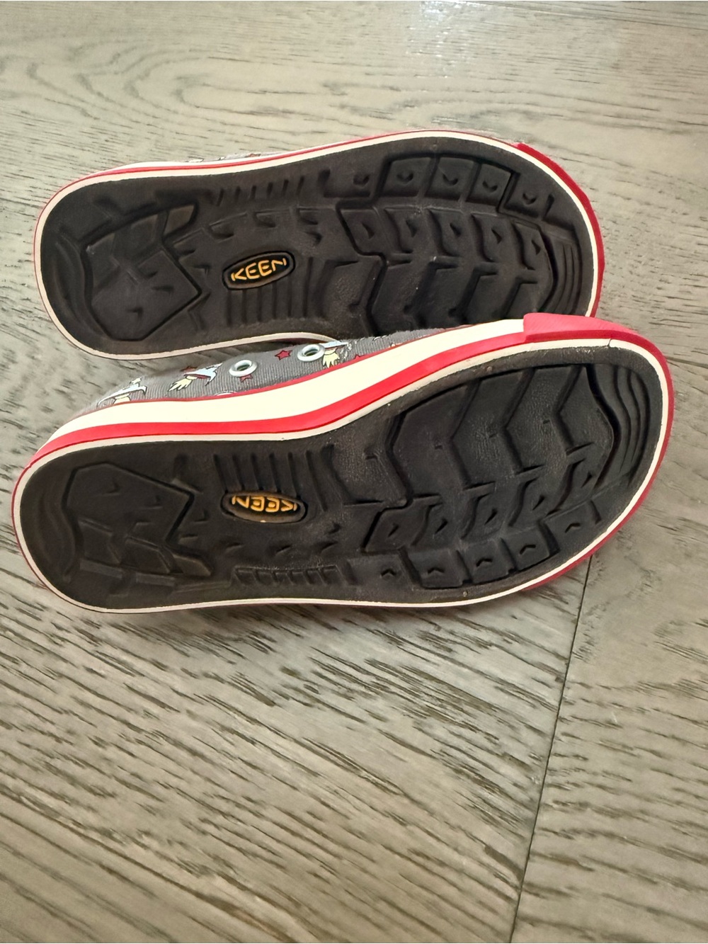 Keen Gray Canvas Sneakers with Velcro NWOB Toddler 8 - Picture 5 of 6